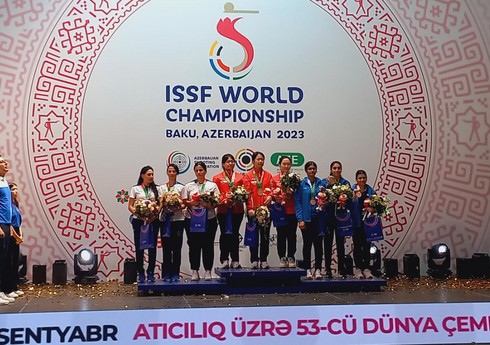 Dünya çempionatı: gümüş medal qazanan Azərbaycan millisi mükafatlandırılıb