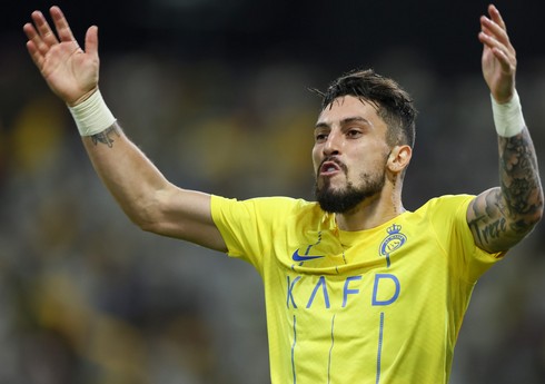 "Əl-Nəsr" məşhur futbolçusu ilə yollarını ayırıb