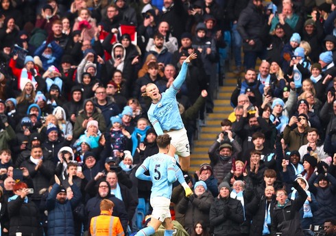 Erlinq Holann niderlandlı hücumçunun rekordunu yeniləyib