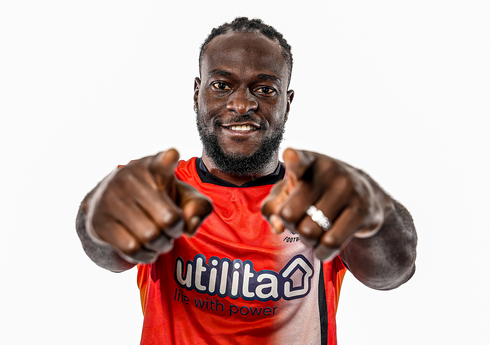 "Fənərbağça" və "Çelsi"də çıxış etmiş futbolçunun yeni klubu bəlli olub