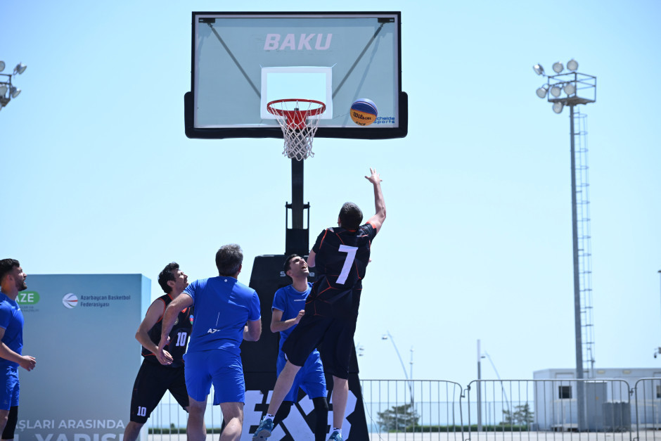 FHN-in kişilərdən ibarət basketbol komandası çempion adını qazanıb