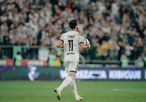 FIFA Mahir Emrelini cəzalandırıb