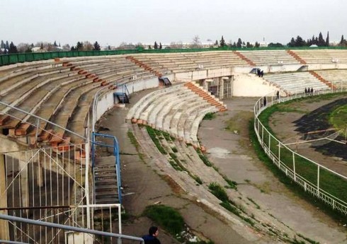 Gəncə şəhər stadionunda söküntü işləri tamamlanıb