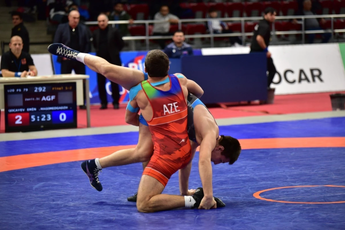 güləşçilərimiz Avropa çempionatının yarımfinal mərhələsində məğlub olublar