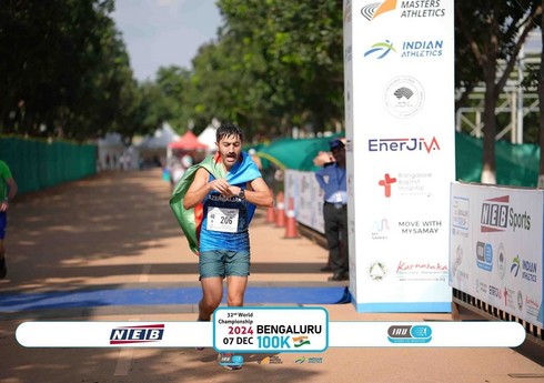 Hindistandakı mundialda çıxış edən azərbaycanlı marafonçu: “Motosiklet fikrimi yayındırdı və çuxura düşüb zədələndim”