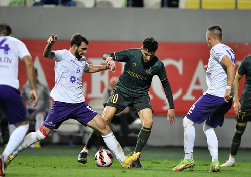 İki futbolçu Azərbaycan Premyer Liqasında 100-cü matçını keçirib