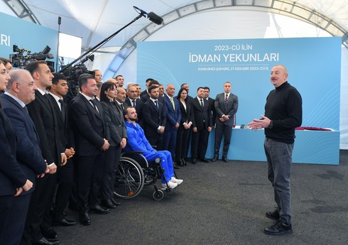 İlham Əliyev Xankəndidə idman ictimaiyyətinin nümayəndələri ilə görüşüb - YENİLƏNİB