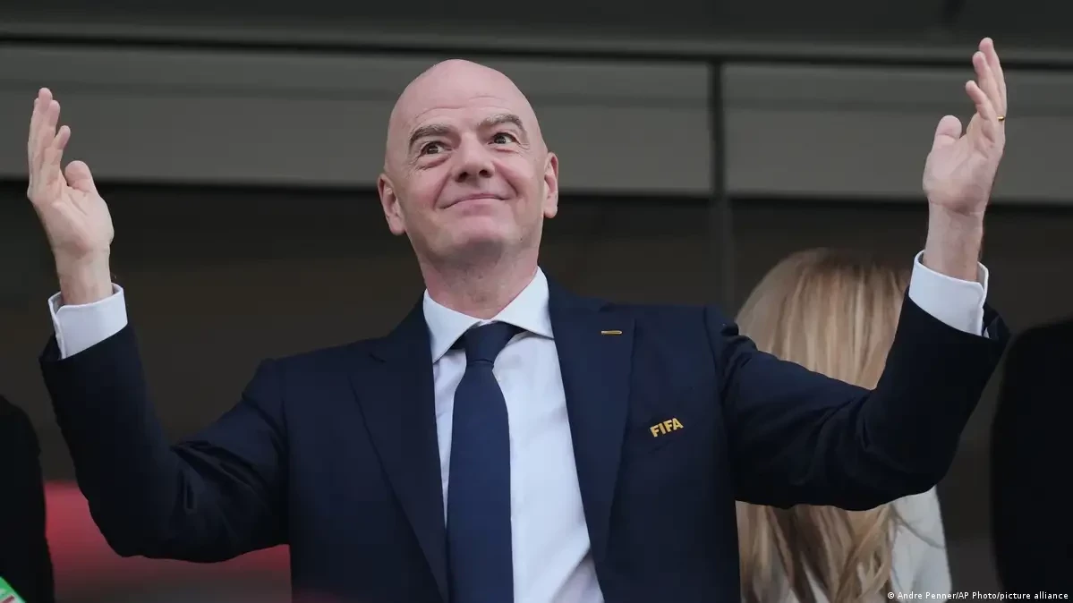 İnfantino: Futbol üzrə Dünya Çempionatında iştirakçıların sayı 64 ola bilər