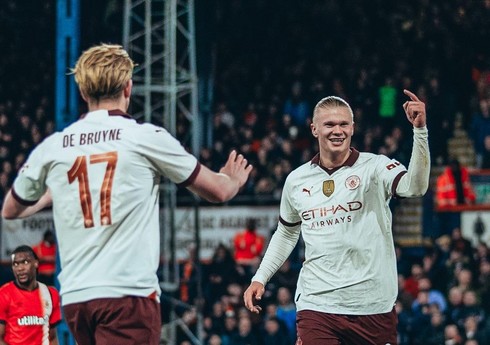 İngiltərə Kuboku: "Mançester Siti" Holannın 5 qol vurduğu oyunda "Luton"u darmadağın edib