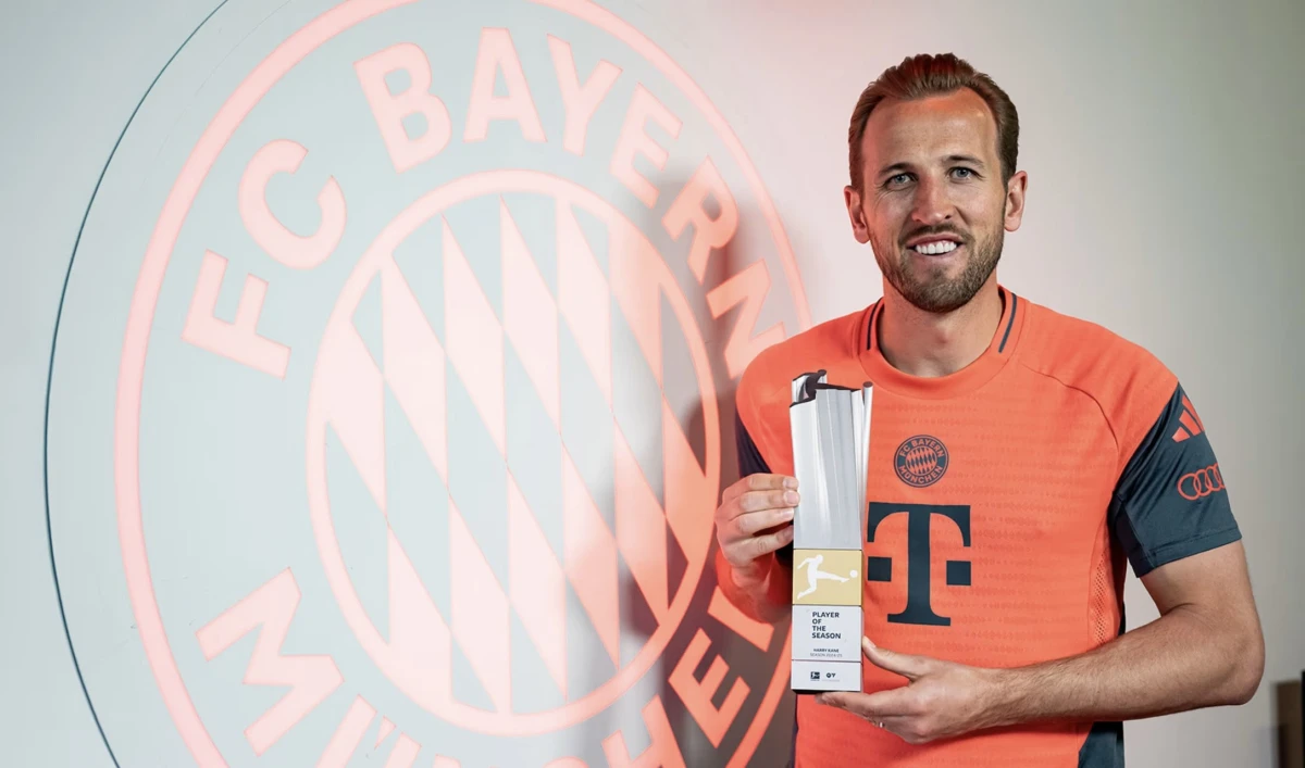 İngiltərəli forvard Bundesliqanın ən yaxşısı seçildi