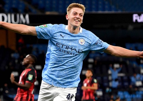 İngiltərəli futbolçu "Mançester Siti" klubunu tərk edib