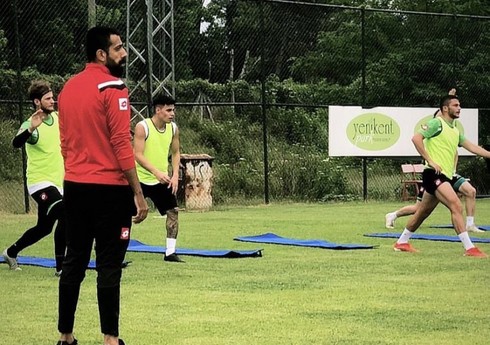 "İskendurunspor"un məşqçisi zəlzələdə həlak olub