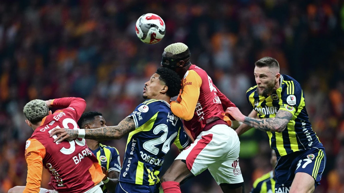 İstanbul derbisi: "Qalatasaray" "Fənərbaxça"ya qarşı - YENİLƏNİR