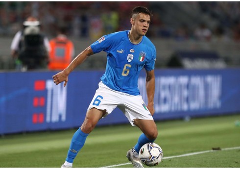 İtaliya millisinin üzvü mövsümün sonunda "Milan"a keçə bilər