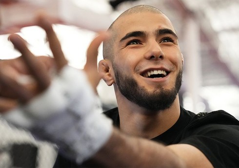 Keçmiş MMA döyüşçüsü avtomobil qəzasına düşüb