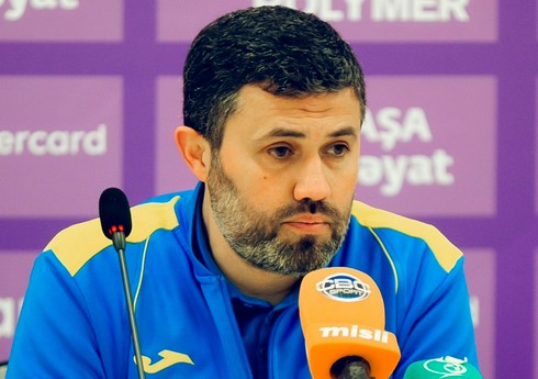 "Kəpəz"in baş məşqçisi: "Komandanın içərisində problem var"