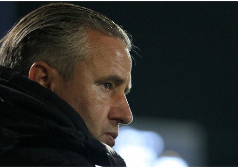 KİV: "Neftçi"nin baş məşqçisi "Styaua"ya qayıtmaqda israrlıdır