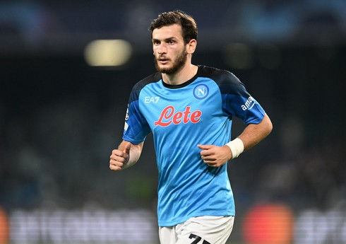 Kvaratsxeliya "Napoli" ilə yeni müqavilə imzalayacaq