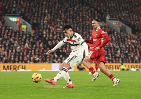 “Liverpul” doğma meydanda “Mançester Yunayted”ə qalib gələ bilməyib