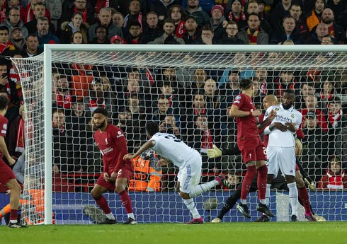 “Liverpul” ilk dəfə “Enfild Roud”da 5 qol buraxıb, Salah tarixə düşüb