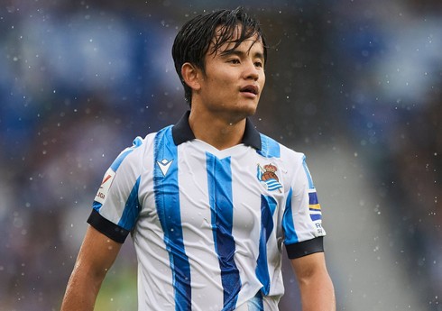 "Liverpul" yaponiyalı futbolçunu heyətinə qatmağa hazırlaşır