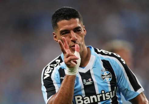 Luis Suares debüt oyununda het-trik edib