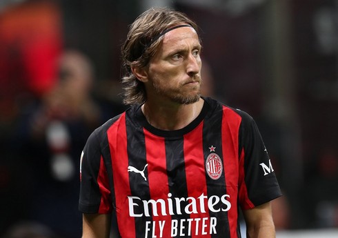 Luka Modriç İtaliya A Seriyasında debüt edən ən yaşlı futbolçu olub