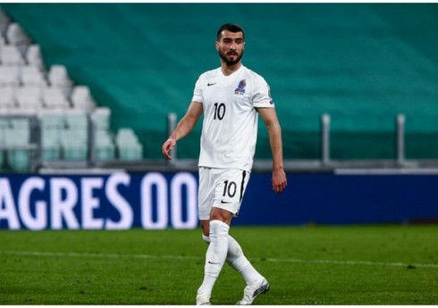 Mahir Emreli: "Yeni baş məşqçinin cəsarətli futbol oynatmasını istəyirəm"