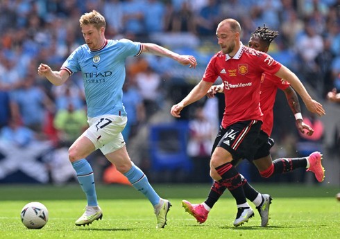 "Mançester Siti" derbidə yeni uğurlara imza atıb