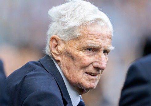 "Mançester Siti"nin sabiq futbolçusu və baş məşqçisi vəfat edib