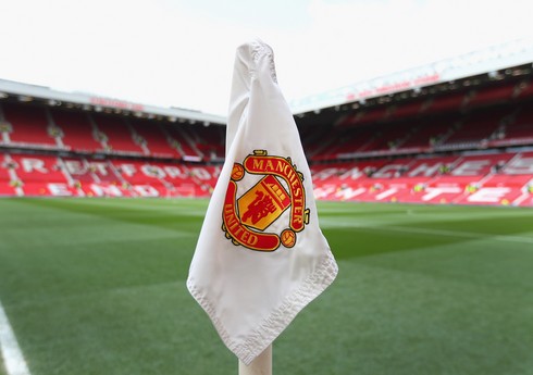 "Mançester Yunayted" səkkiz futbolçu ilə vidalaşıb