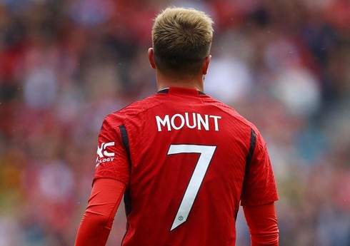 "Mançester Yunayted"in futbolçusu kollektiv məşqlərə qoşulub