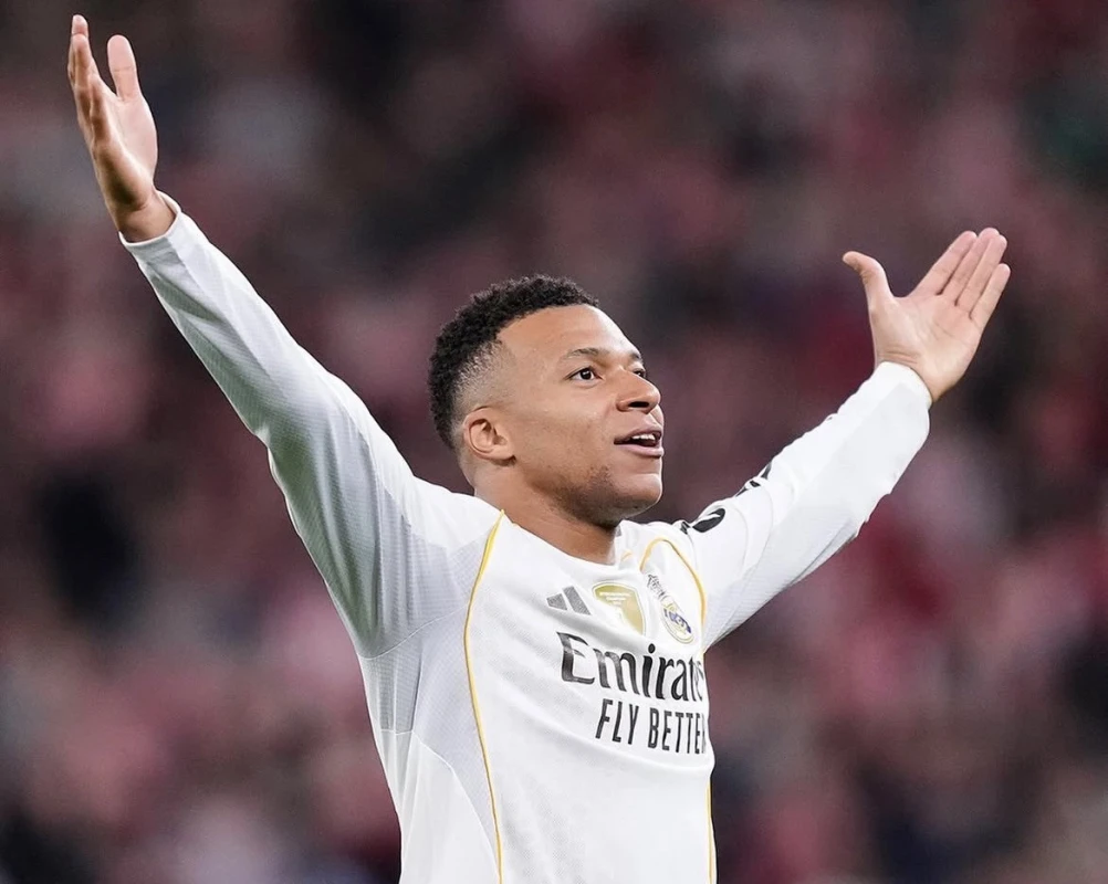 Mbappe yenidən zirvədə: Ən yaxşısı seçildi