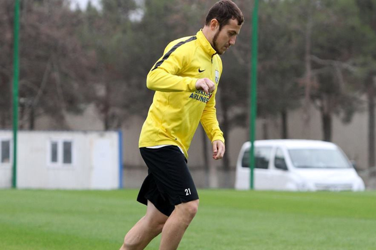 Məhəmməd Mirzəbəyov: “Rusiya pasportu ilə komanda tapmaq daha asan olardı” - MÜSAHİBƏ