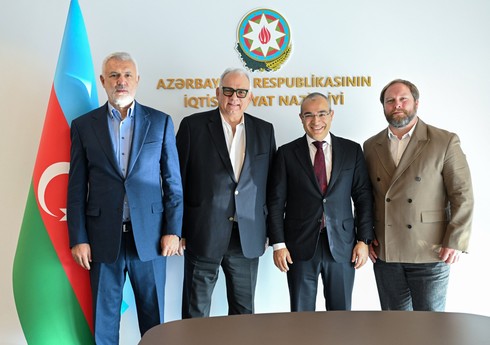 Mikayıl Cabbarov Dünya Güləş Birliyinin prezidenti ilə görüşüb