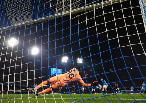 "Milan" qapıçısı ilə müqavilənin müddətini uzadır