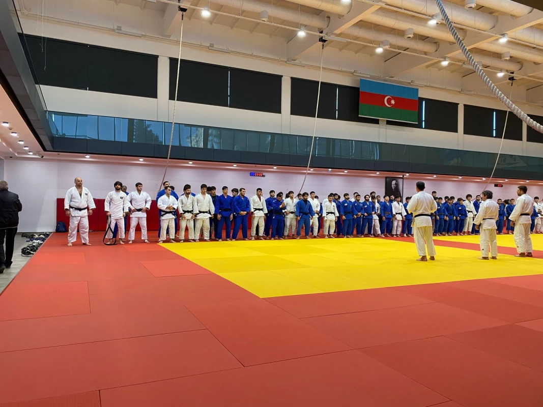 Millimiz Avropa çempionatına hazırlaşır