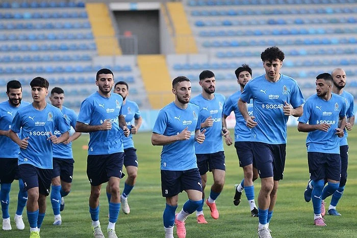 Millimiz məşqlərə başladı