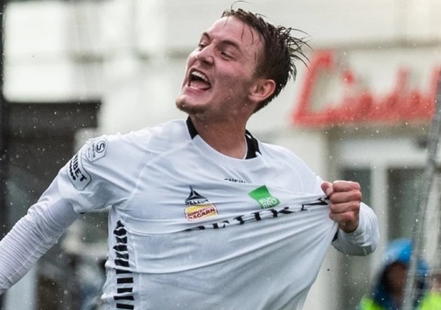 Musa Qurbanlının komandası hücumçusunu satıb