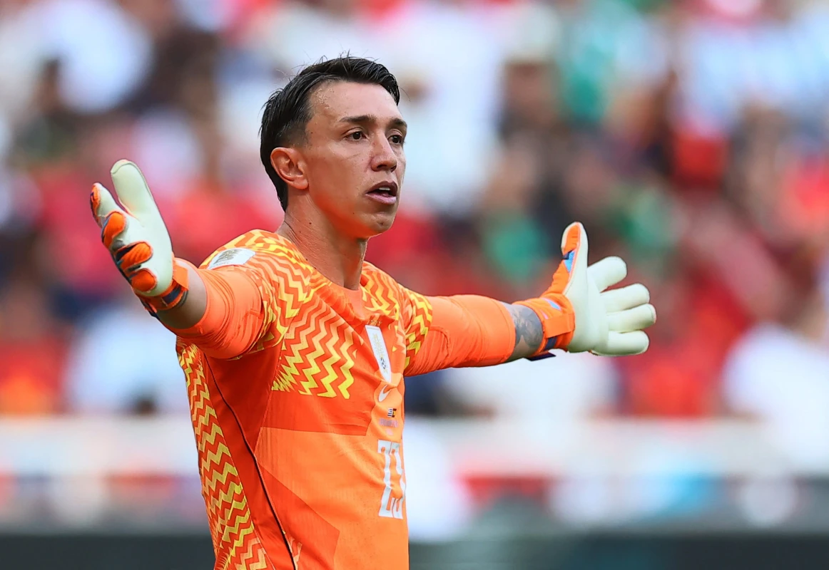 Muslera üçün kabus kimi mundial - Səhvlər və erkən əvəzlənmə