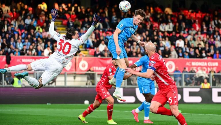 “Napoli” və “Roma”dan qələbə