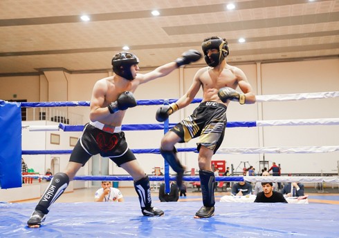 Naxçıvanın 100 illik yubileyinə həsr olunan kikboksinq birinciliyi keçirilib