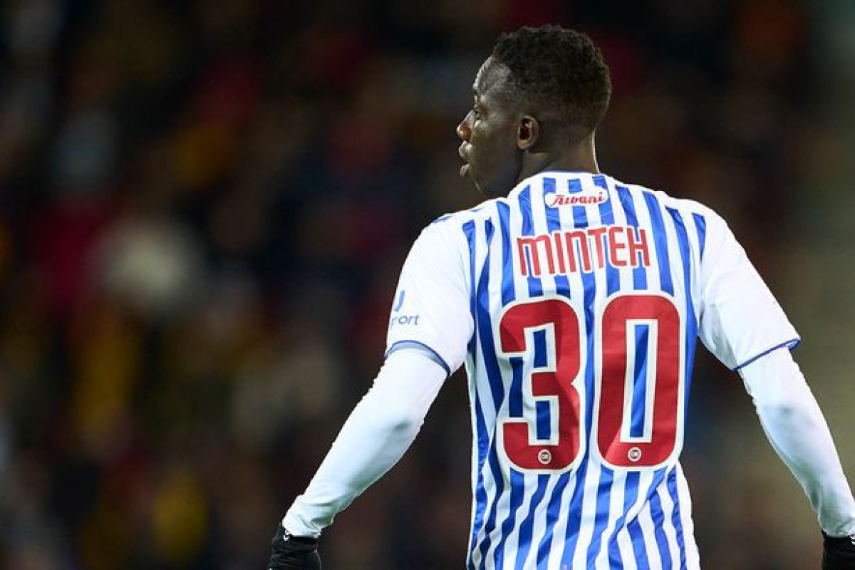 “Nyukasl” heyətinə yeni futbolçu qatıb