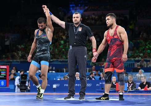Paris-2024: Azərbaycan güləş yarışlarında ilk medalını qazanıb