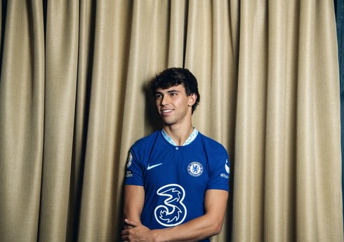 Portuqaliya millisinin futbolçusu “Çelsi”yə keçib