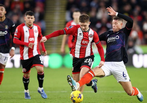 Premyer Liqa klubu tarixə düşüb