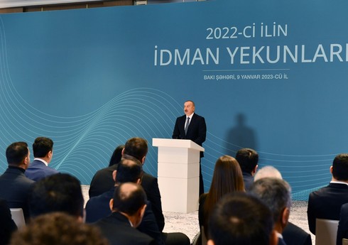 Prezident bir qrup idmançı və idman mütəxəssisinə mənzil verib