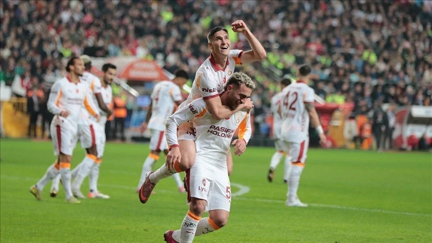 “Qalatasaray” ardıcıl dördüncü dəfə Türkiyə çempionu olub