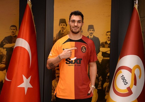 "Qalatasaray" Türkiyə millisinin üzvünü icarəyə götürüb