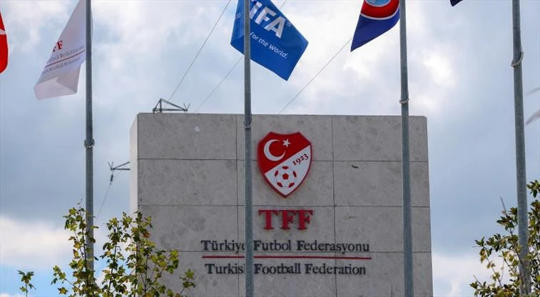 “Qalatasaray”ın futbolçusu 2 oyunluq cəzalandırılıb